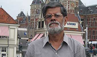এক ঝলক মলয় রায়চৌধুরী এক ঝলক মলয় রায়চৌধুরী