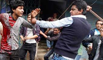 পুরান ঢাকার দর্জি বিশ্বজিৎ দাসের জন্য কবিতা