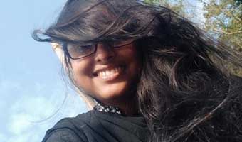 লুনা আহমেদের একাকিত্বের কবিতা