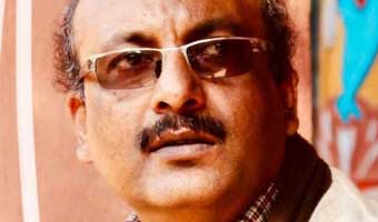 রক্তমাখা চাঁদের আলো অথবা নিজের কথা রক্তমাখা চাঁদের আলো অথবা নিজের কথা