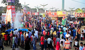 শুরু হলো বাঙালির প্রাণের মেলা শুরু হলো বাঙালির প্রাণের মেলা