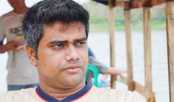 সাহিত্য যত থিয়োরেটিক্যাল, তারচে বেশি সমাজ-রাজনৈতিক সাহিত্য যত থিয়োরেটিক্যাল, তারচে বেশি সমাজ-রাজনৈতিক