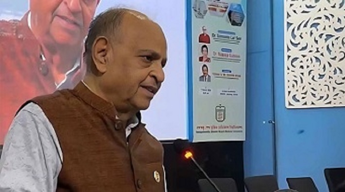 ‘আমাদের চিকিৎসকরা কোনো দেশের তুলনায় কম নয়’ ‘আমাদের চিকিৎসকরা কোনো দেশের তুলনায় কম নয়’