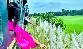ময়নুল ইসলামের কবিতা ‘এভাবেই দেখা হয়’ ময়নুল ইসলামের কবিতা ‘এভাবেই দেখা হয়’