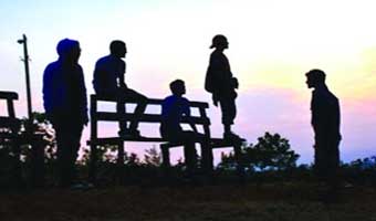 আমাদের আড্ডায় এখন মৃত্যুর কথা ওঠে