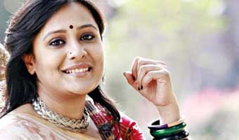 অভিনেত্রী অপি করিম কন্যাসন্তানের মা হয়েছেন