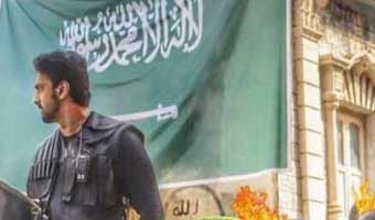 ‘কমান্ডো’ মুভিতে ইসলামের বিকৃত উপস্থাপনা