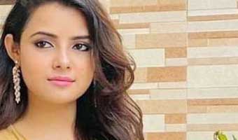 মগজভর্তি অন্ধকার নিয়ে ঘুরে বেড়াচ্ছে মানুষ