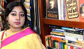 শ্রেয়া চক্রবর্তীর গল্প ‘প্রমীলা দেবী’ শ্রেয়া চক্রবর্তীর গল্প ‘প্রমীলা দেবী’