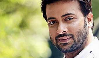 যুক্তরাষ্ট্রে স্থায়ী হলেন শাকিব খান, পেয়েছেন গ্রিন কার্ড