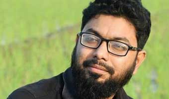 সানোয়ার রাসেলের গদ্য ‘এই মাটি এই হাওয়ার স্পর্শে’ সানোয়ার রাসেলের গদ্য ‘এই মাটি এই হাওয়ার স্পর্শে’