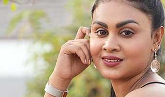 শূন্য থেকে শিখরে ওঠার গল্প ‘পায়ের ছাপ’: মুক্তা