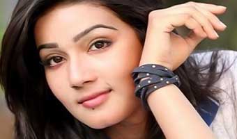 চিত্রনায়িকা মাহিকে গ্রেফতার