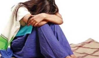 শব্দ আহমেদের কলাম ‘শিক্ষক ও ছাত্রীর সম্পর্ক’ শব্দ আহমেদের কলাম ‘শিক্ষক ও ছাত্রীর সম্পর্ক’