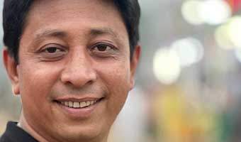 স্বকৃত নোমানের গদ্য ‘মহাকালে রেখাপাত’ স্বকৃত নোমানের গদ্য ‘মহাকালে রেখাপাত’