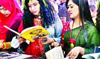 স্বকৃত নোমানের গদ্য ‘বইমেলা হাইজ্যাক হয়ে গেছে’ স্বকৃত নোমানের গদ্য ‘বইমেলা হাইজ্যাক হয়ে গেছে’