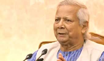 যুদ্ধাবস্থায় আছি, সজাগ থাকতে হবে: প্রধান উপদেষ্টা যুদ্ধাবস্থায় আছি, সজাগ থাকতে হবে: প্রধান উপদেষ্টা