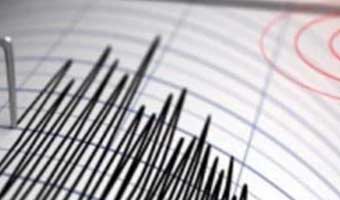 গভীর রাতে ভূমিকম্পে কেঁপে উঠল ঢাকা