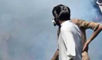 ইমরান খানের দলের শতাধিক নেতাকর্মীর কারাদণ্ড ইমরান খানের দলের শতাধিক নেতাকর্মীর কারাদণ্ড