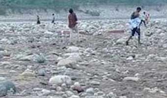 সাদা পাথর লুটকারীদের তালিকা দাখিলের নির্দেশ হাইকোর্টের