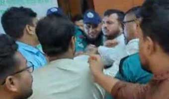 ‘রুমিন ফারহানার অনুসারীরা টার্গেট করে হামলা করে’