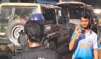 চবি এলাকায় যৌথবাহিনীর অভিযান শুরু