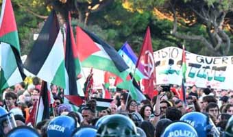 ইজরায়েলের বিরুদ্ধে বিক্ষোভ ভেনিস চলচ্চিত্র উৎসবে হাজারও মানুষ