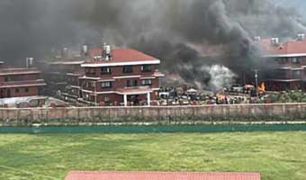 নেপালে মন্ত্রীদের নিরাপদে সরিয়ে নিয়েছে সেনাবাহিনী