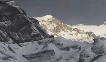 নেপালে তুষারধসে বিদেশি পর্বতারোহীসহ নিহত ৭