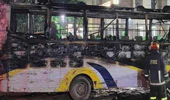 কিশোরগঞ্জে বাসে আগুন, ভাগ্যক্রমে বেঁচে গেল ঘুমন্ত হেলপার