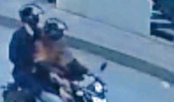 হাদিকে গুলি, তিনজন গ্রেফতার