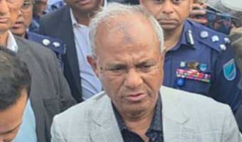 ‘আ.লীগ সন্ত্রাসীদের গ্রেফতার না করলে পুলিশের বিরুদ্ধে ব্যবস্থা’ ‘আ.লীগ সন্ত্রাসীদের গ্রেফতার না করলে পুলিশের বিরুদ্ধে ব্যবস্থা’