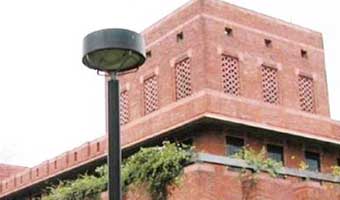 বাংলাদেশে যুক্তরাষ্ট্রের নাগরিকদের সতর্ক থাকার অনুরোধ দূতাবাসের বাংলাদেশে যুক্তরাষ্ট্রের নাগরিকদের সতর্ক থাকার অনুরোধ দূতাবাসের