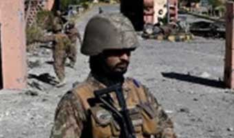 পাকিস্তানে সেনা ক্যাম্পে আত্মঘাতী হামলা, নিহত ৯