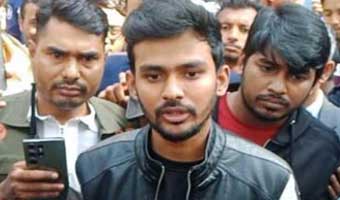 ‘বাংলাদেশ গড়তে হলে পরিবারতন্ত্র ভাঙতে হবে’