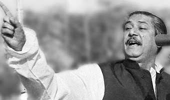 ভূঁইয়া সফিকুল ইসলামের গদ্য ‘১৫ আগস্ট: নীরব স্মরণ’ ভূঁইয়া সফিকুল ইসলামের গদ্য ‘১৫ আগস্ট: নীরব স্মরণ’