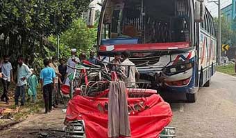 ময়মনসিংহে বাসাচাপায় নিহত ৭ ময়মনসিংহে বাসাচাপায় নিহত ৭