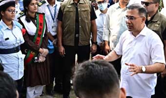 হাসপাতাল ও শিক্ষাপ্রতিষ্ঠান পরিদর্শনে প্রধানমন্ত্রী