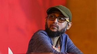 নির্মাতা মোস্তফা সরয়ার ফারুকীর ব্রেইন স্ট্রোক